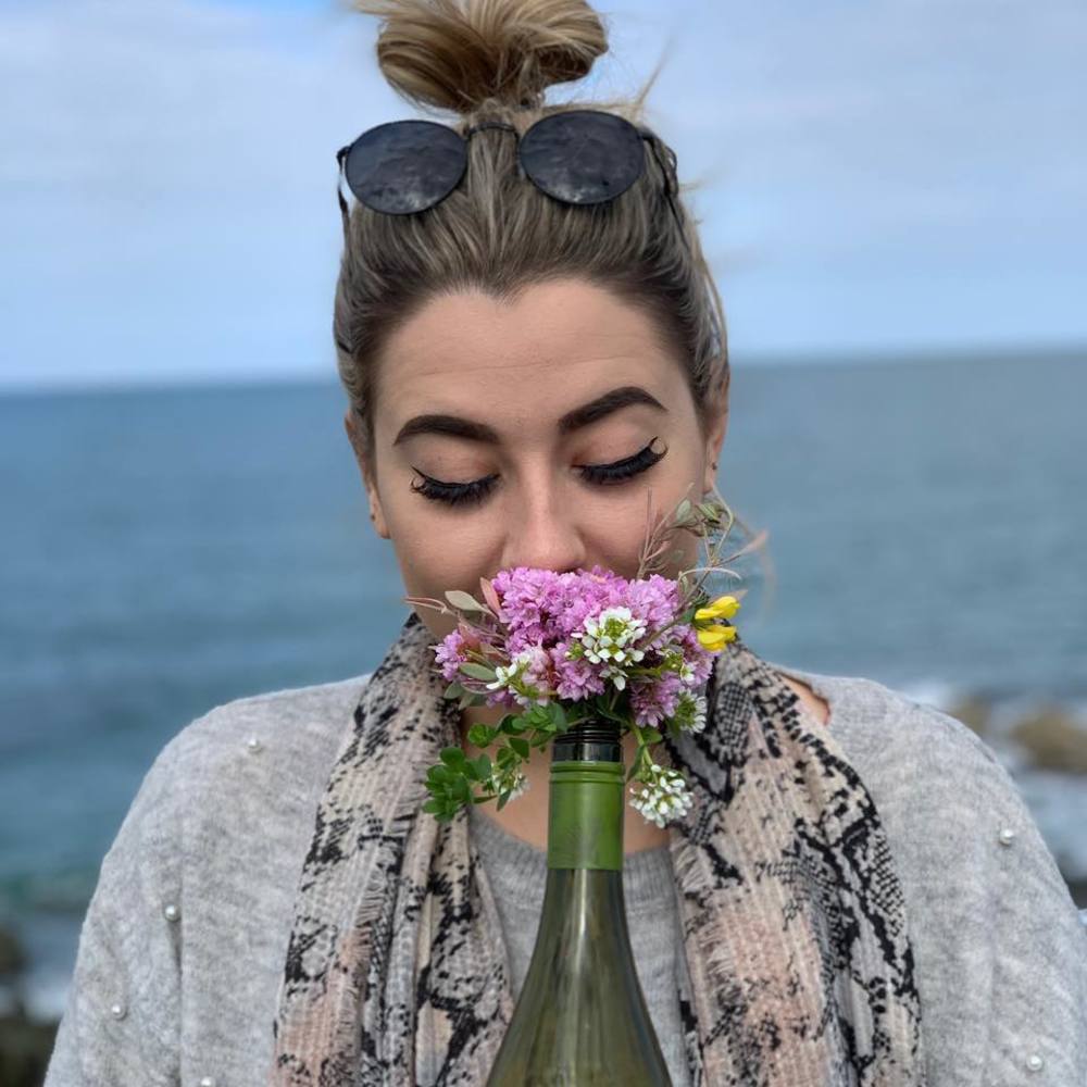 Meet your Posher, Clair